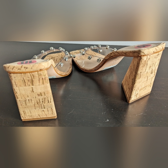 NWOT Schutz shoes. Size 10 - Picture 12 of 16